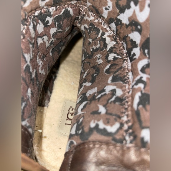 UGG “Seldon” Knee high Riding boots chunky boots. One time use. Sz. 11. - Picture 4 of 11